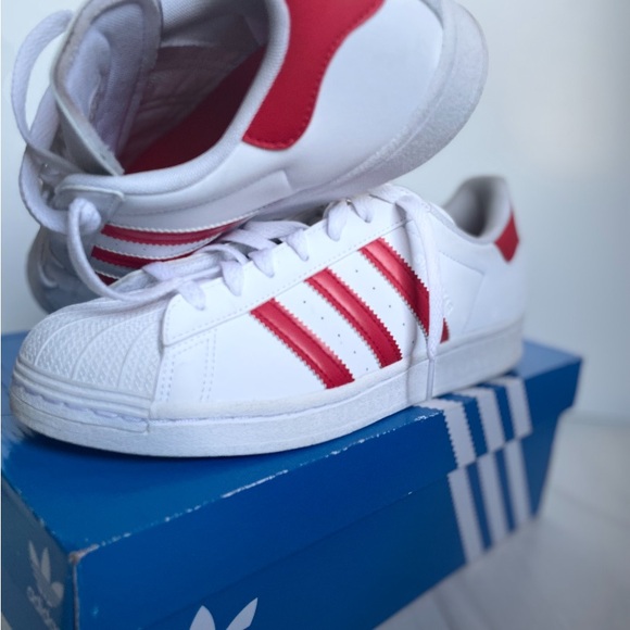 Adidas Shelltoe Women’s White Red - Picture 5 of 6